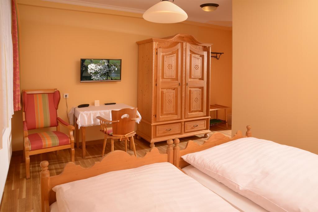 Landgasthof Haueis Marktleugast Chambre photo